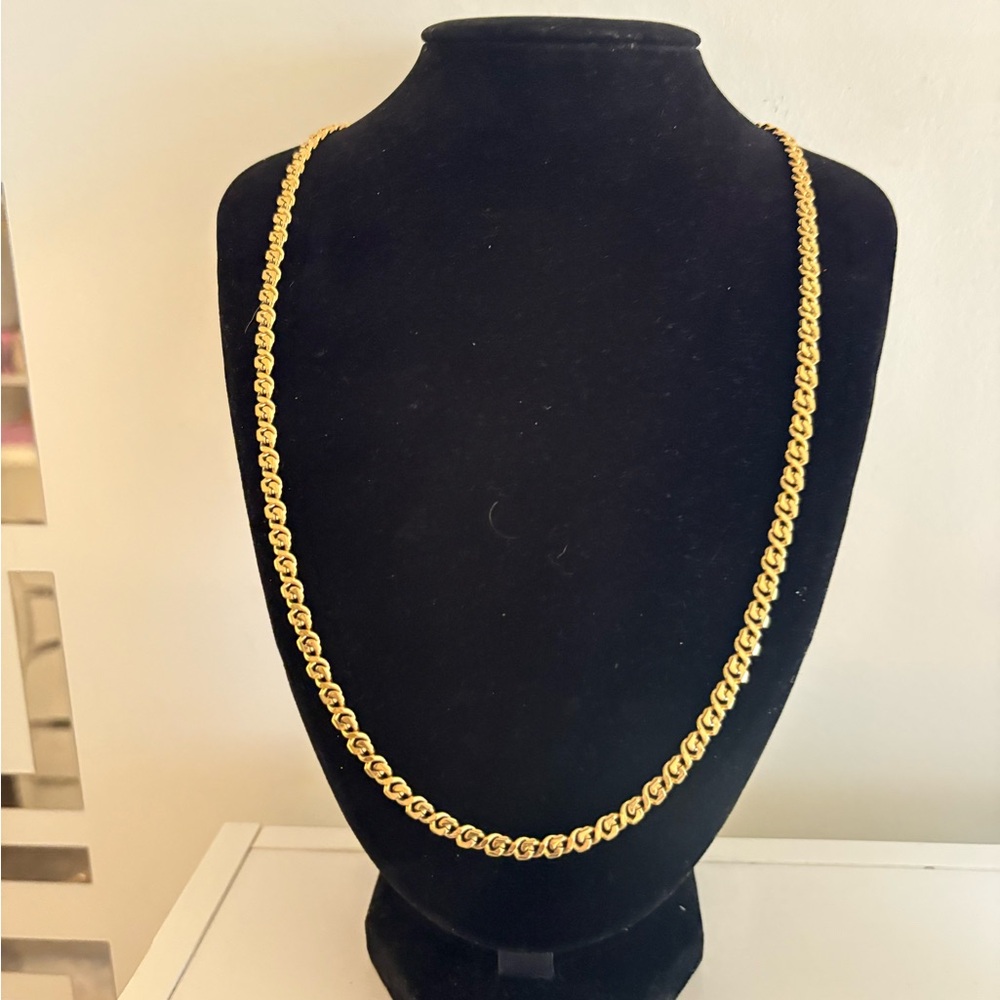 GIVENCHY Excellent Condition Bright Gold Chain Necklace - Picture 3 of 10